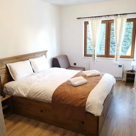 Holiday home 5 - планински перли